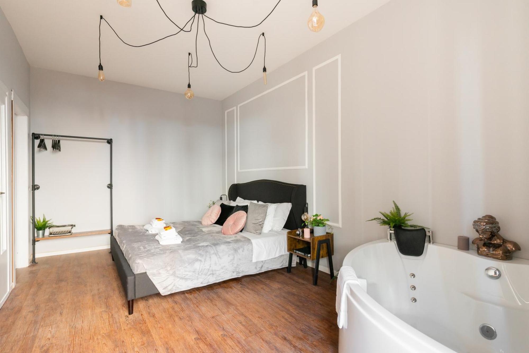 Jacuzzi Termini Apartment Рим Екстериор снимка