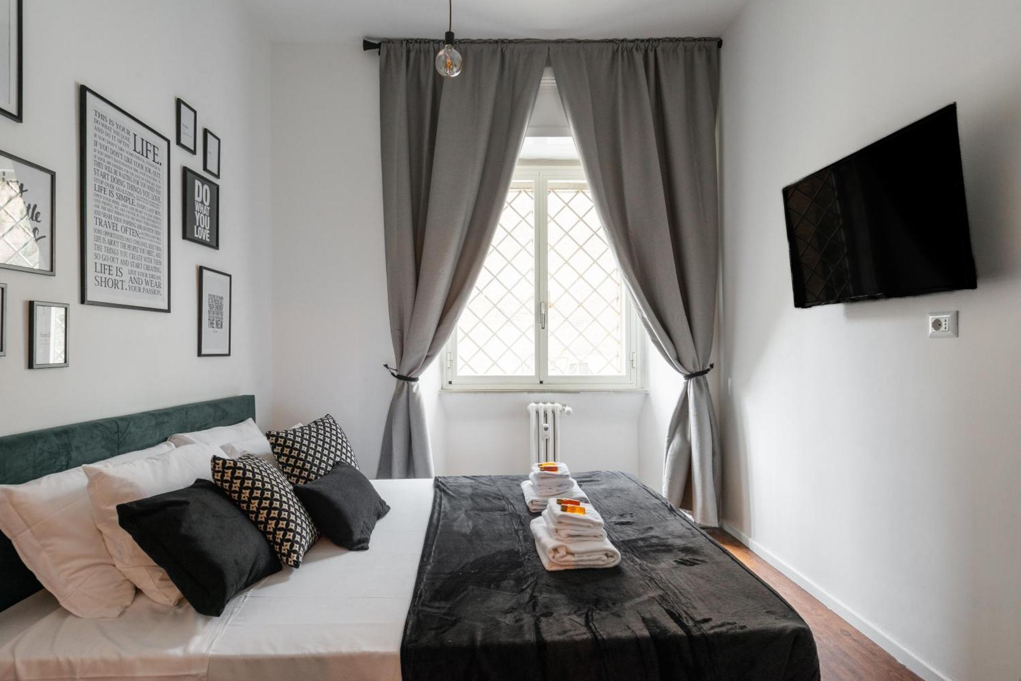 Jacuzzi Termini Apartment Рим Екстериор снимка